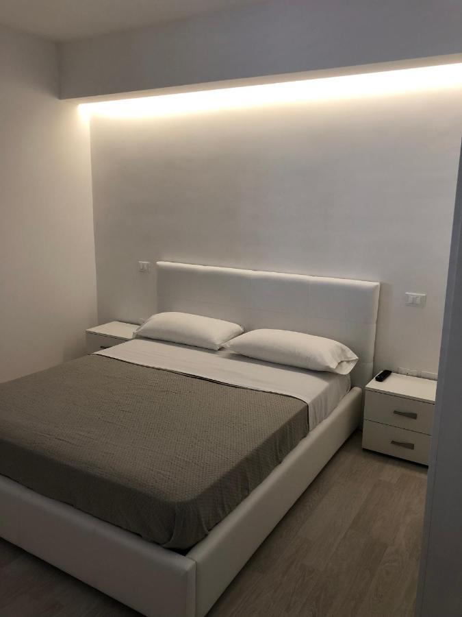 Attico Lady D Hotell Paola Exteriör bild